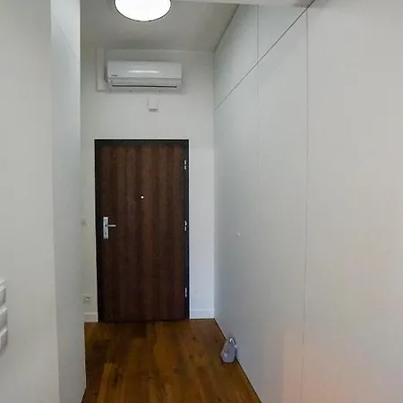 Granatowy Apartament Grodzisk Mazowiecki